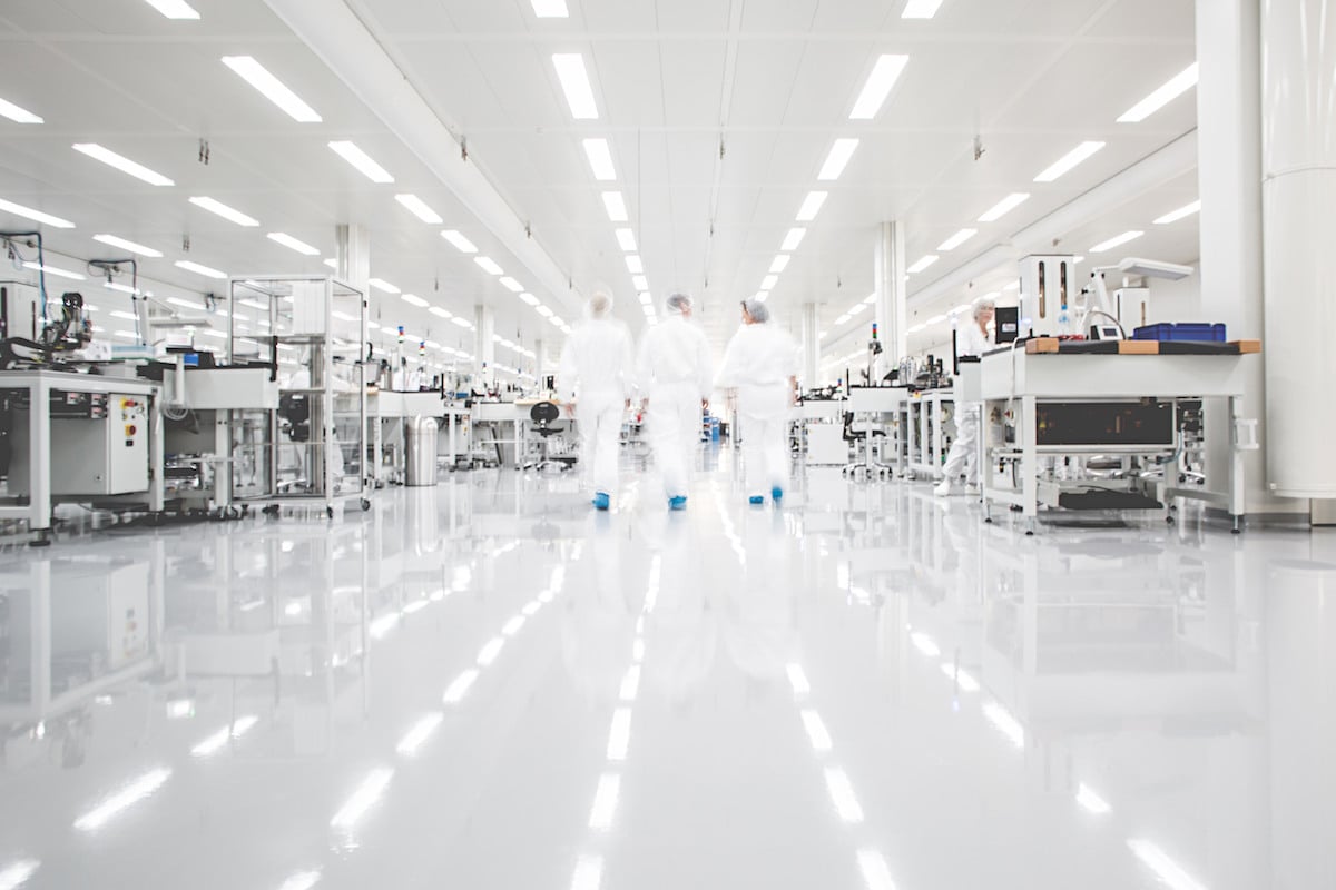 AAWipes cleanroom wipes for precision cleaning in electronics, automotive, medical, optics, food-grade manufacturing, and industrial environments, ensuring high standards of cleanliness and contamination control.