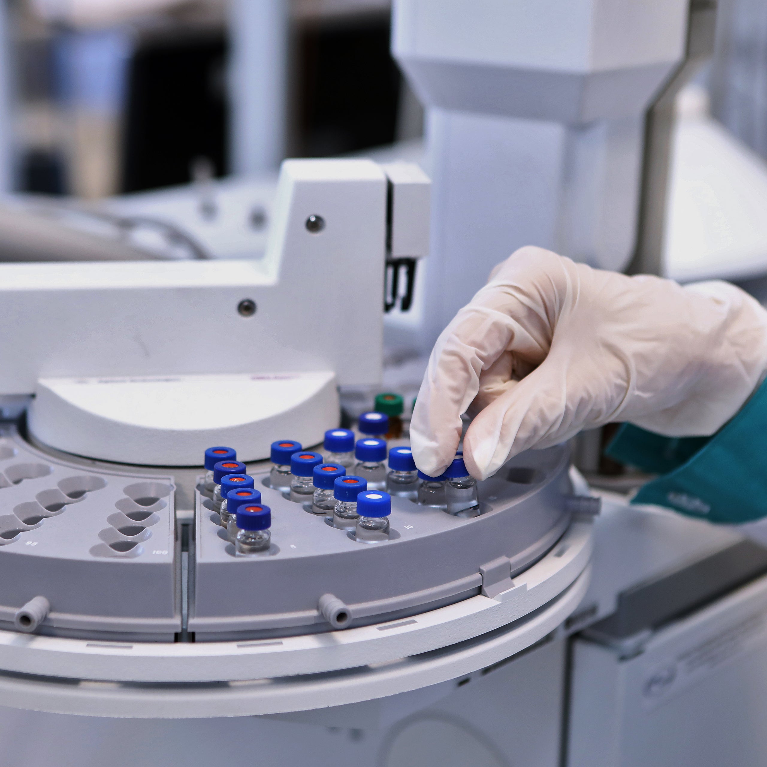 Sterile Wipes (Polyester or Polycellulose)