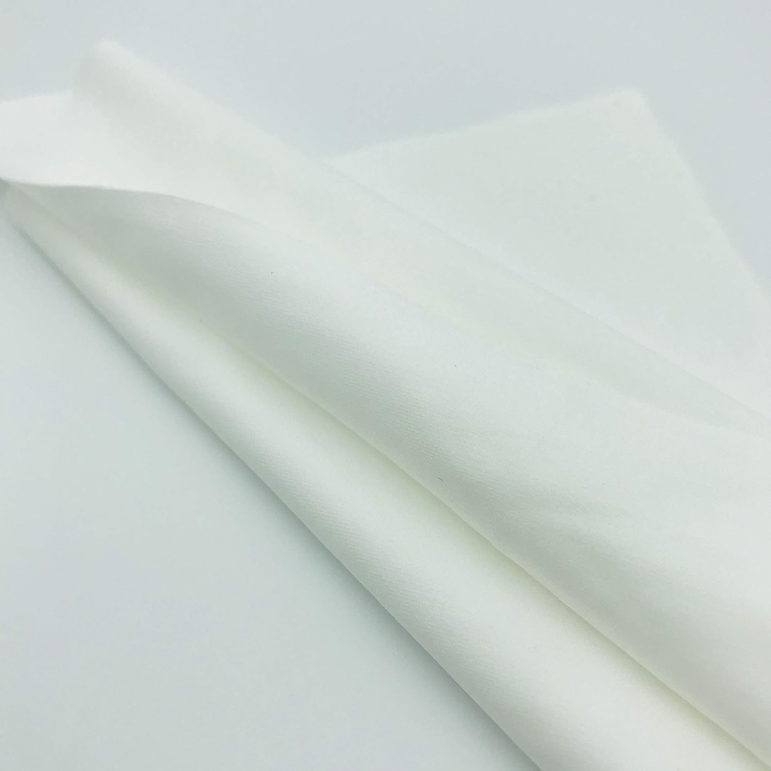 4" soft knitted polyester cleanroom wipe, low-lint and chemically compatible, suitable for electronics